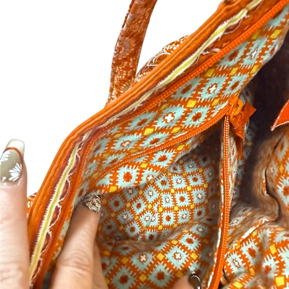 Vera Bradley Orange Boho Floral Medallion Medium Shoulder Bag - NWOT - Picture 6 of 7